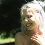 Professeure native américaine sortant de prépa parisienne offrant cours d’anglais (mais également de Français, et d’Histoire)